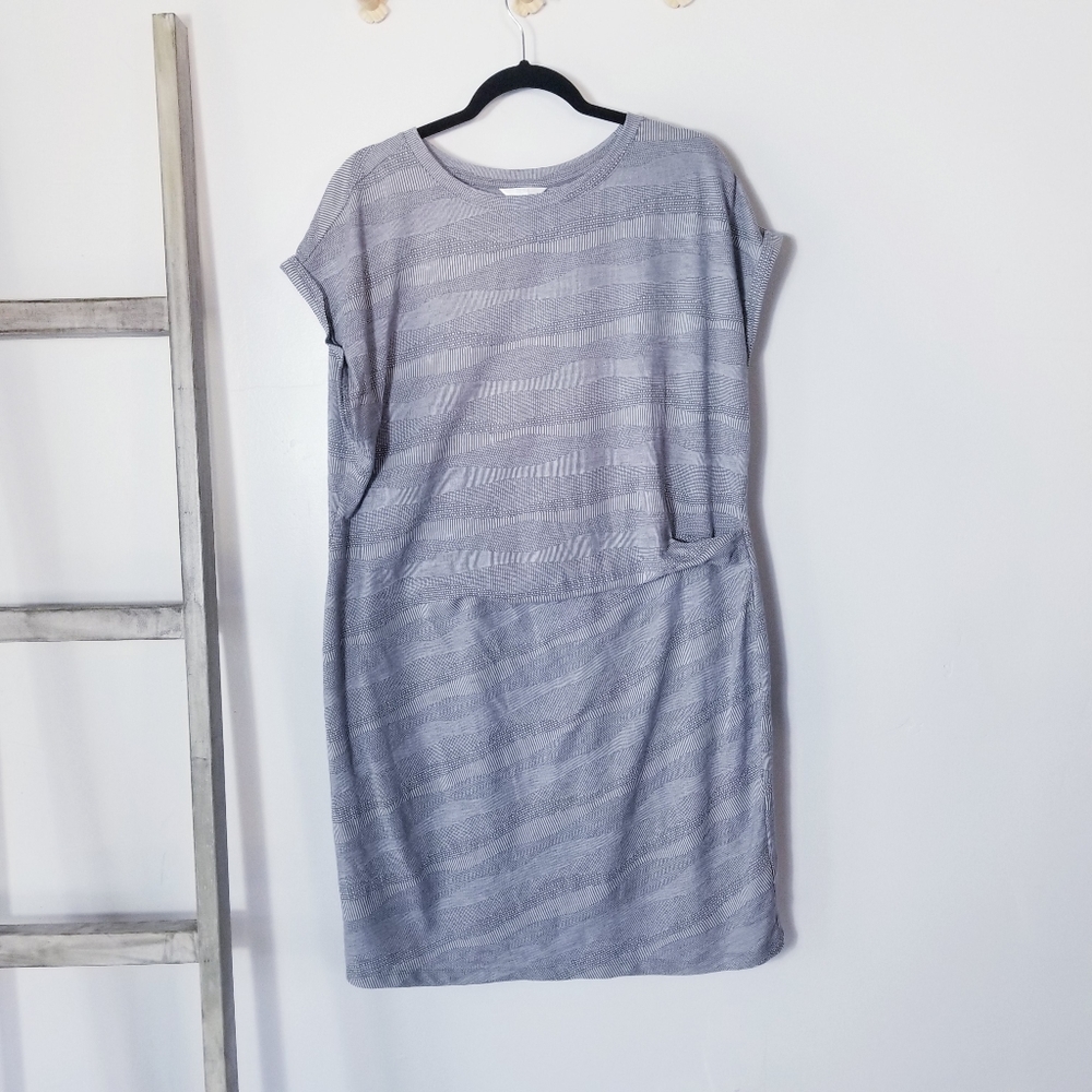 TIME AND TRU CUFFED SLEEVES GRAY AND WHITE DRESS SIZE XXL GATHERS TO ONE SIDE